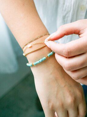 Dainty Spaced Pearl Bracelet 18K Gold Waterproof Non-tarnish Gold and Pearl